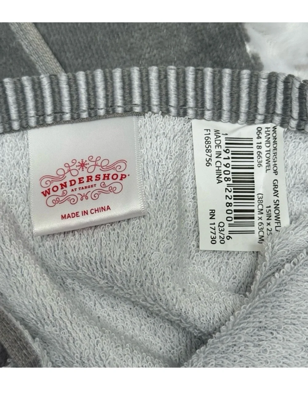 Wondershop Target Winter Wonderland 2 Pack Gray Hand Towels Snowflake Pattern